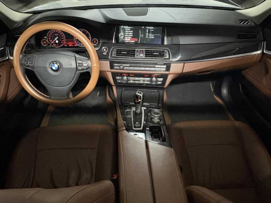 BMW 5 Series - Vista 6