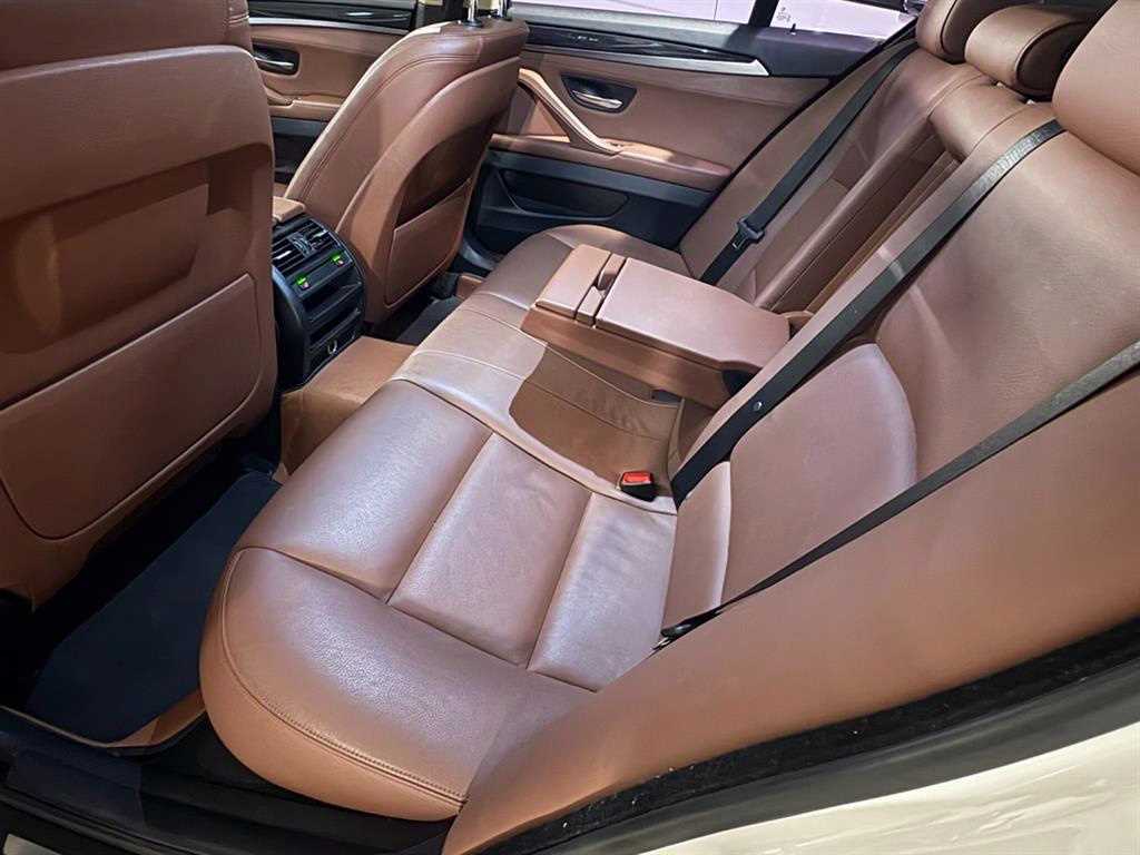 BMW 5 Series - Vista 8