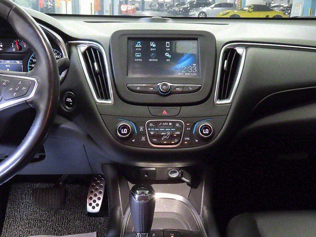 Chevrolet Malibu - Vista 11