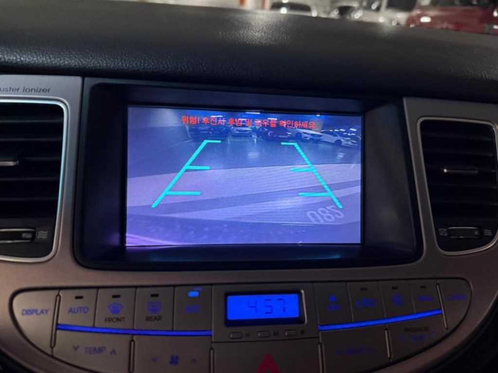 HYUNDAI Genesis - Vista 12