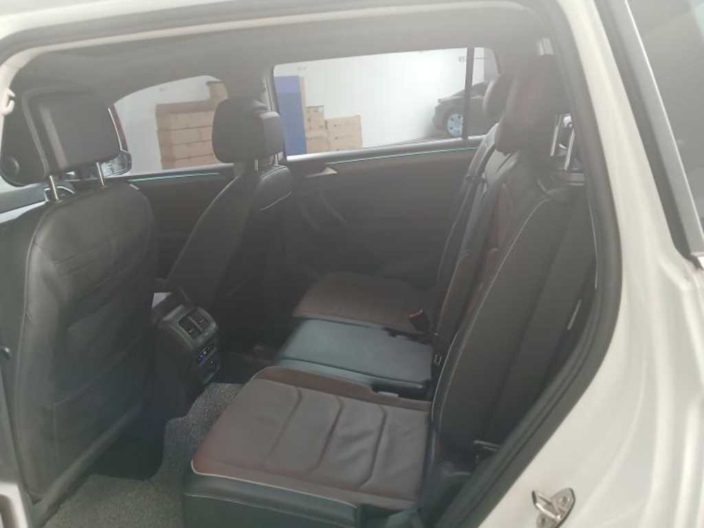 Volkswagen Tiguan - Vista 7