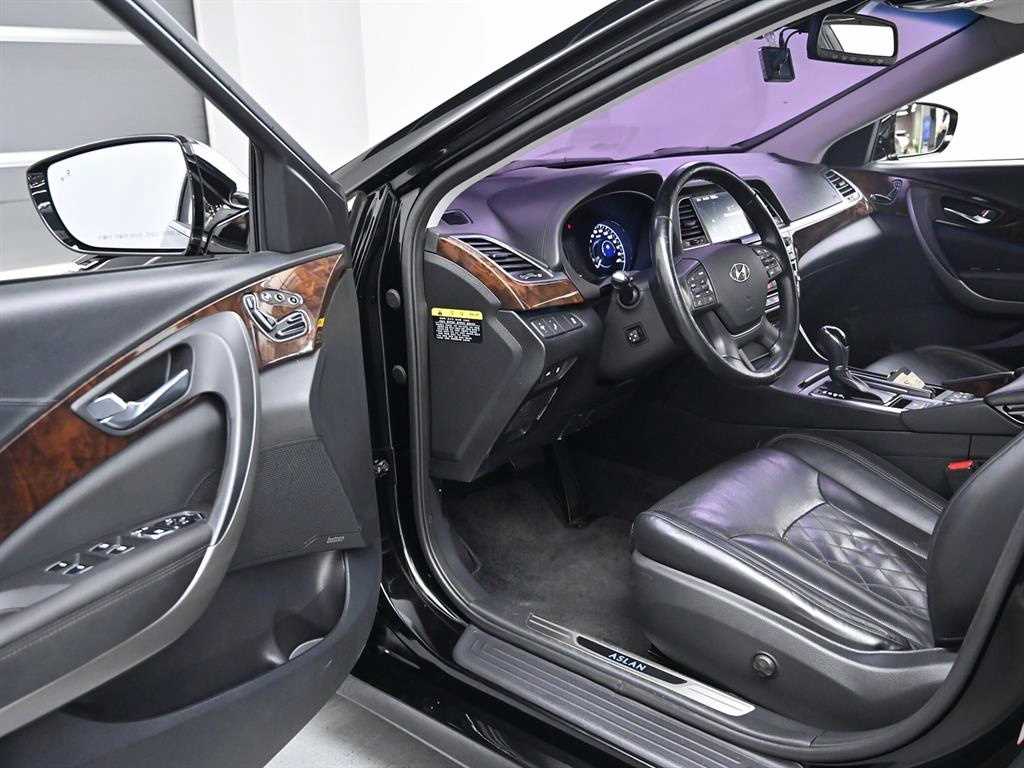 HYUNDAI Aslan - Vista 11