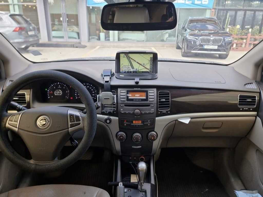 Ssangyong Korando - Vista 5