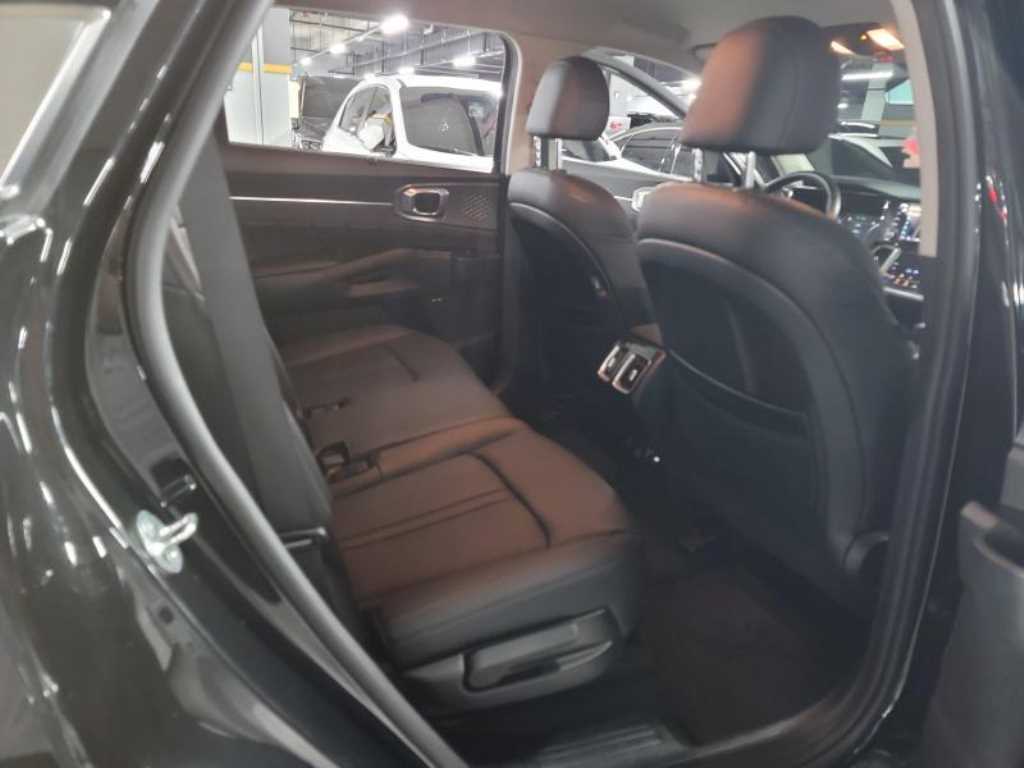 KIA Sorento - Vista 10