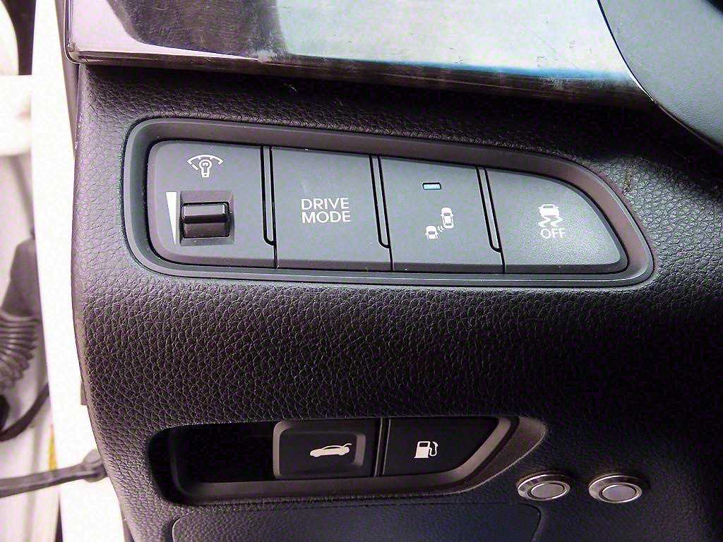 HYUNDAI Grandeur - Vista 12