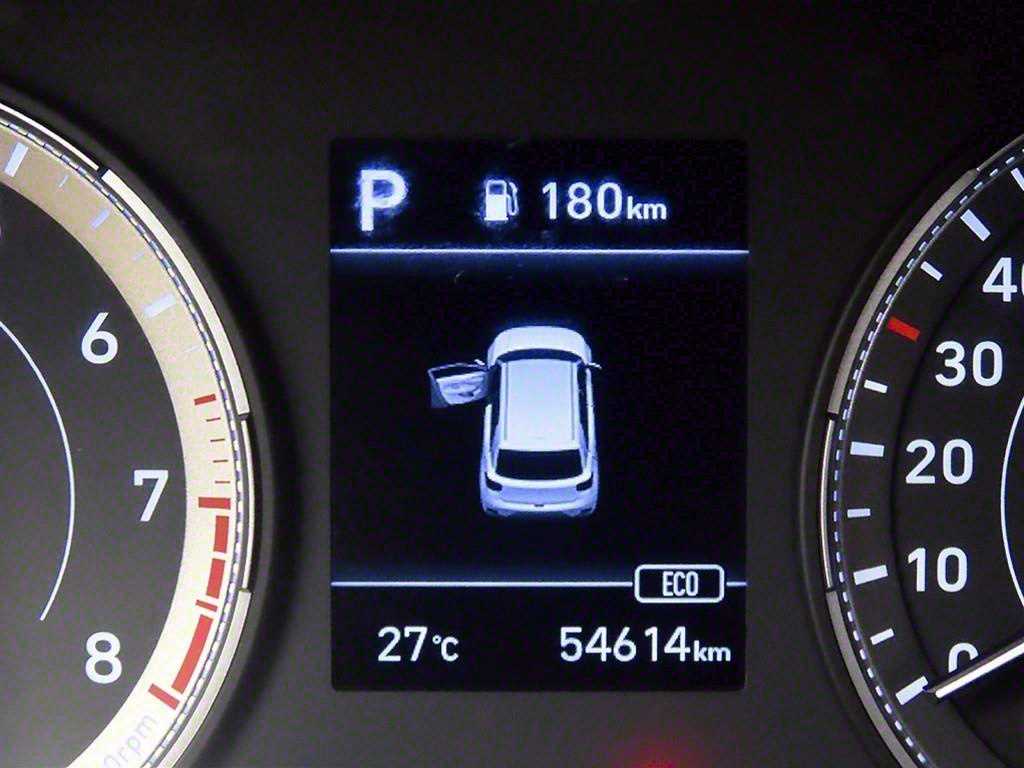 HYUNDAI Venue - Vista 8