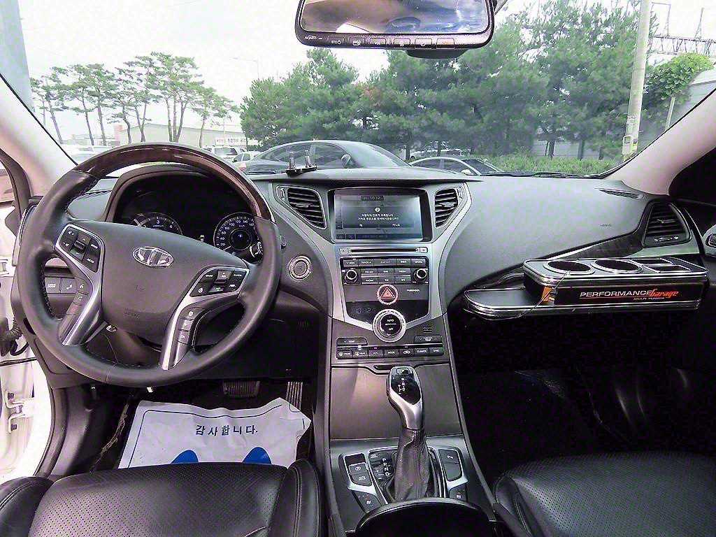 HYUNDAI Grandeur - Vista 7