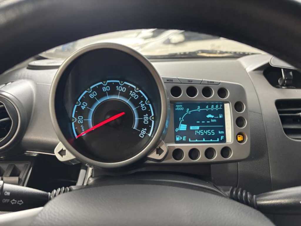 Chevrolet Spark - Vista 7