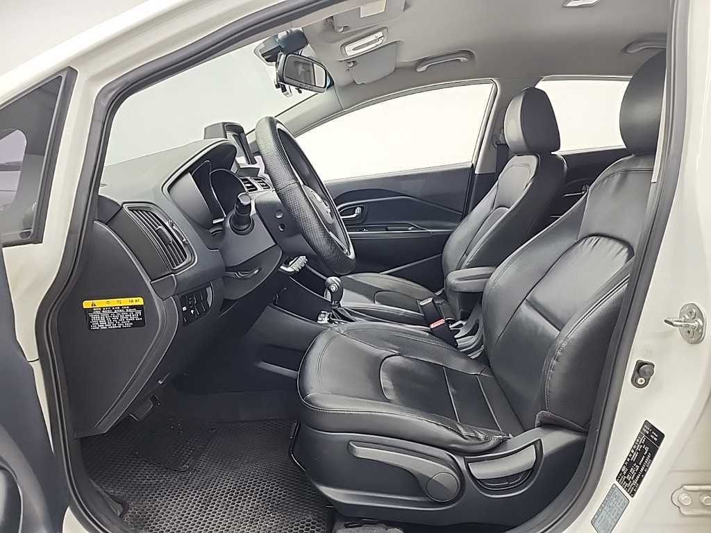 KIA Pride - Vista 11