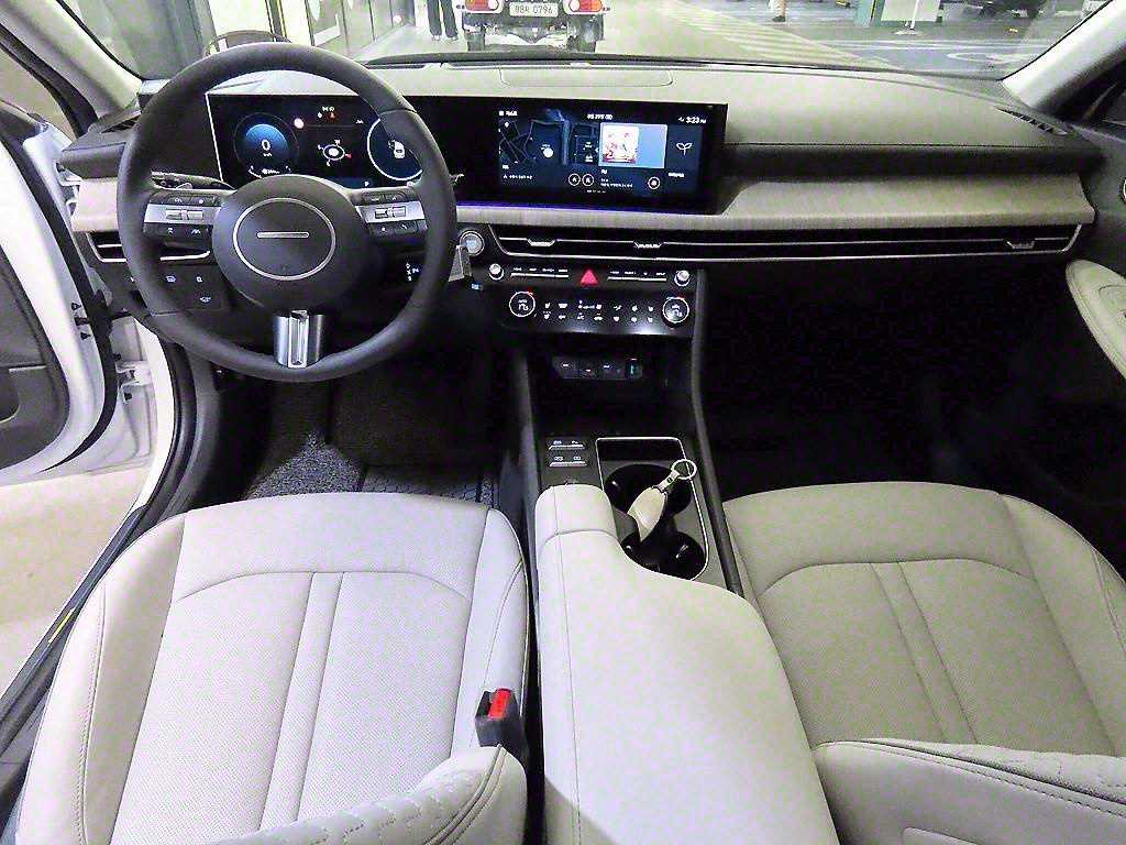 HYUNDAI Sonata - Vista 10