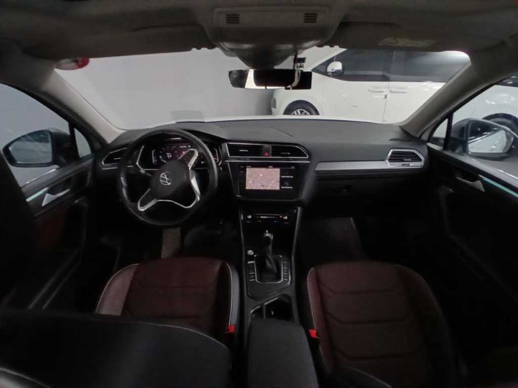 Volkswagen Tiguan - Vista 6