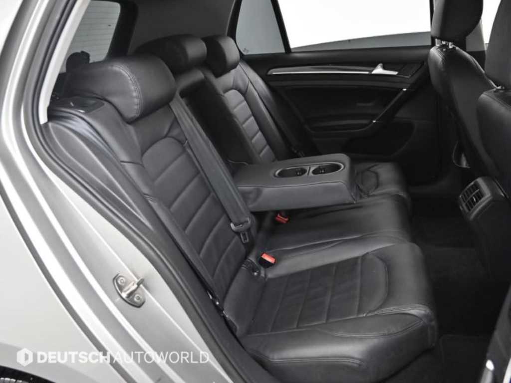 Volkswagen Golf - Vista 12