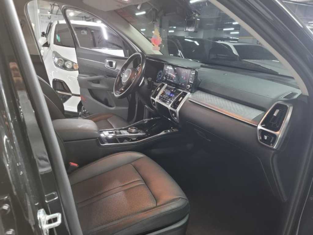 KIA Sorento - Vista 9
