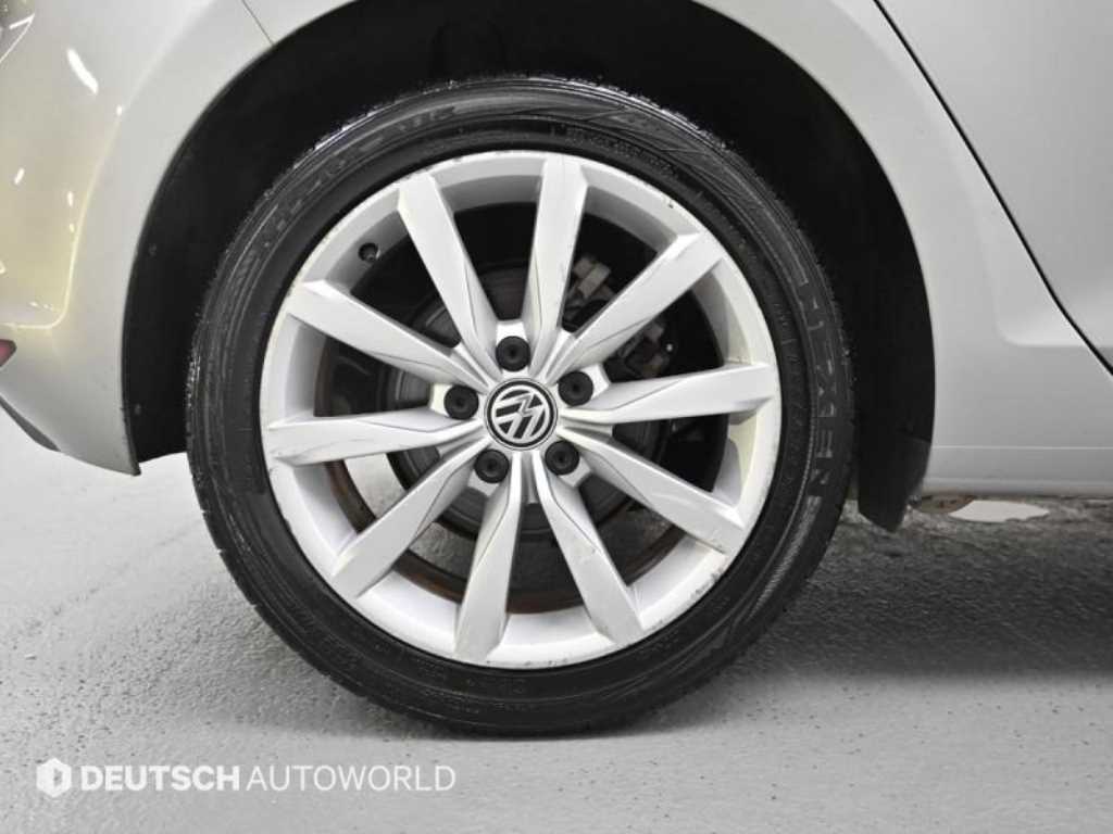 Volkswagen Golf - Vista 5