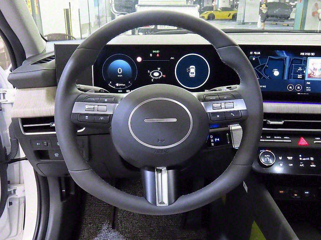 HYUNDAI Sonata - Vista 8