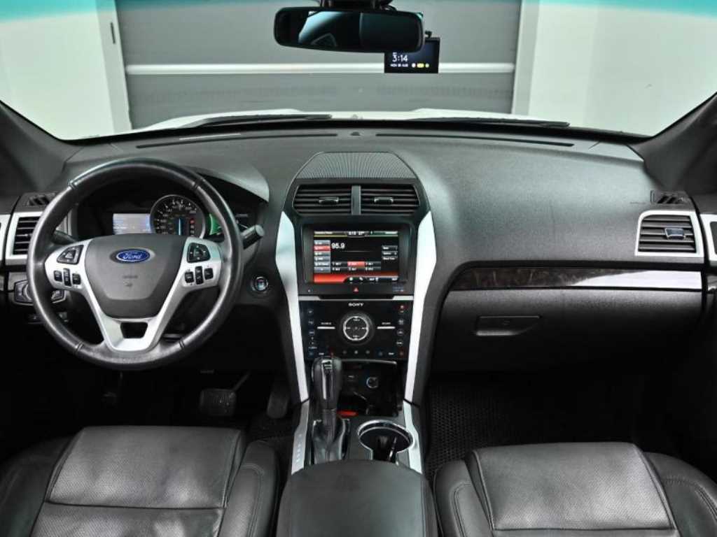 Ford Explorer - Vista 7