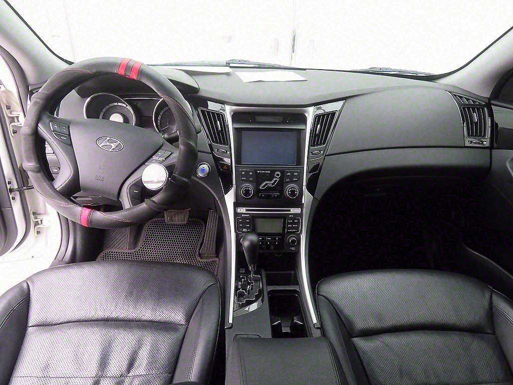 HYUNDAI Sonata - Vista 7