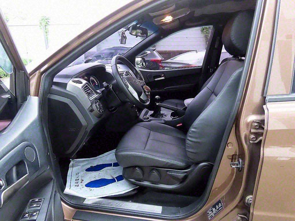 Ssangyong Korando - Vista 5