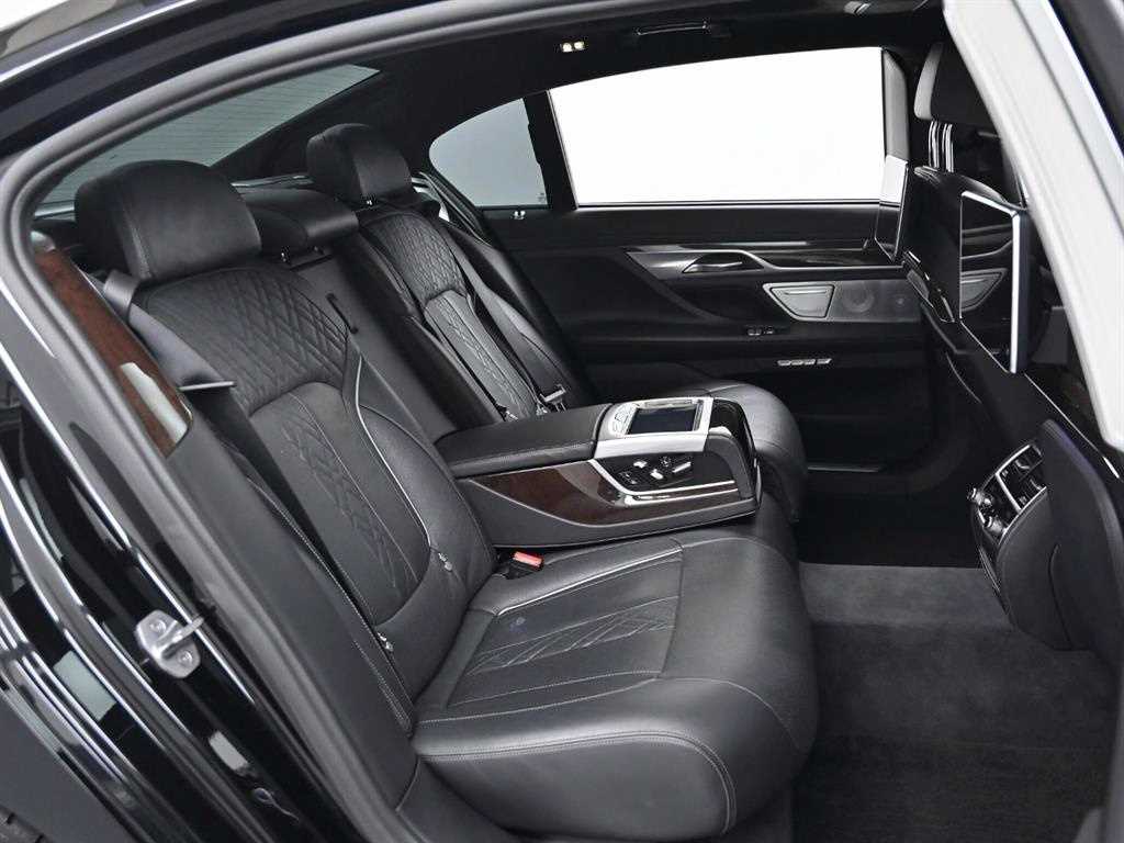 BMW 7 Series - Vista 12