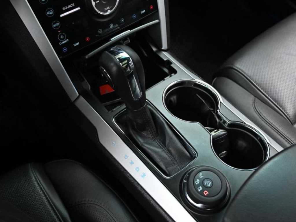 Ford Explorer - Vista 9