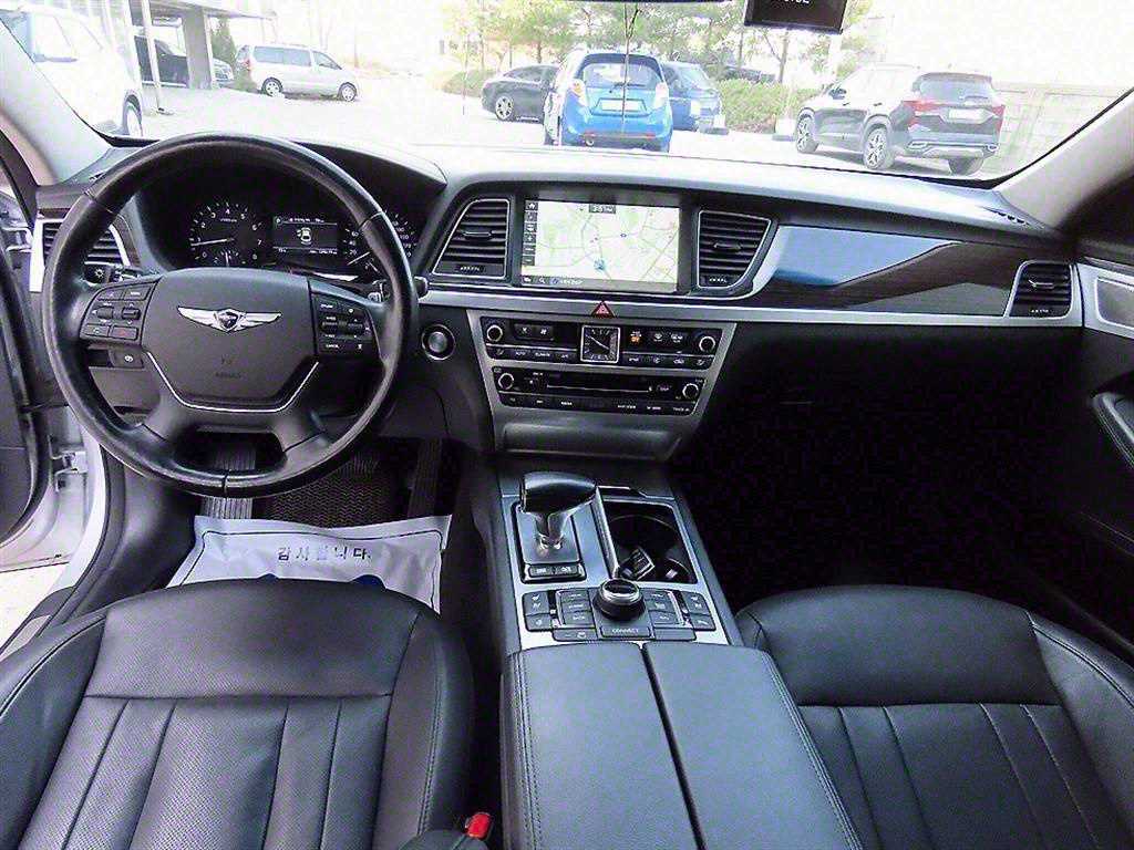 Genesis G80 - Vista 7