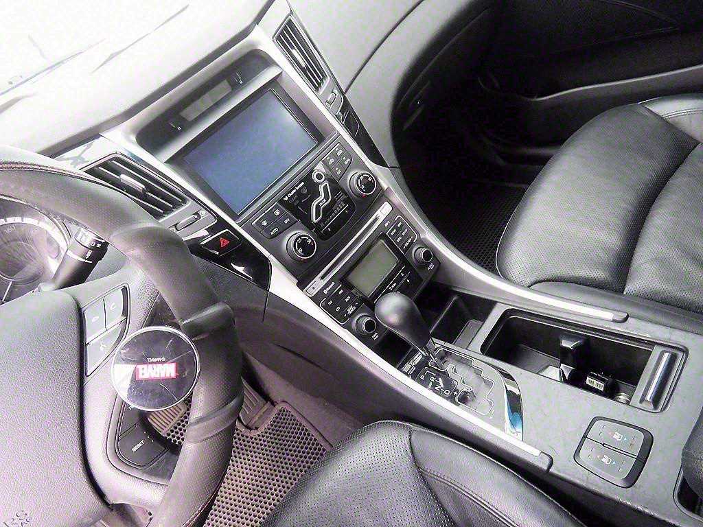 HYUNDAI Sonata - Vista 11