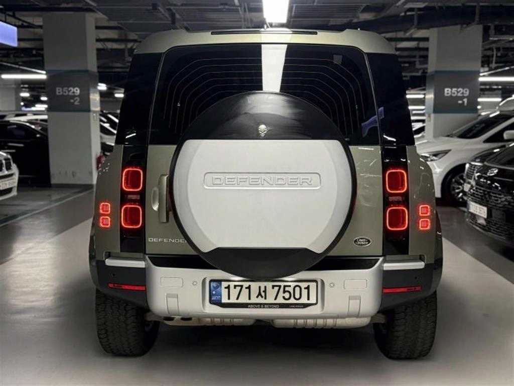 Land Rover Defender - Vista 4