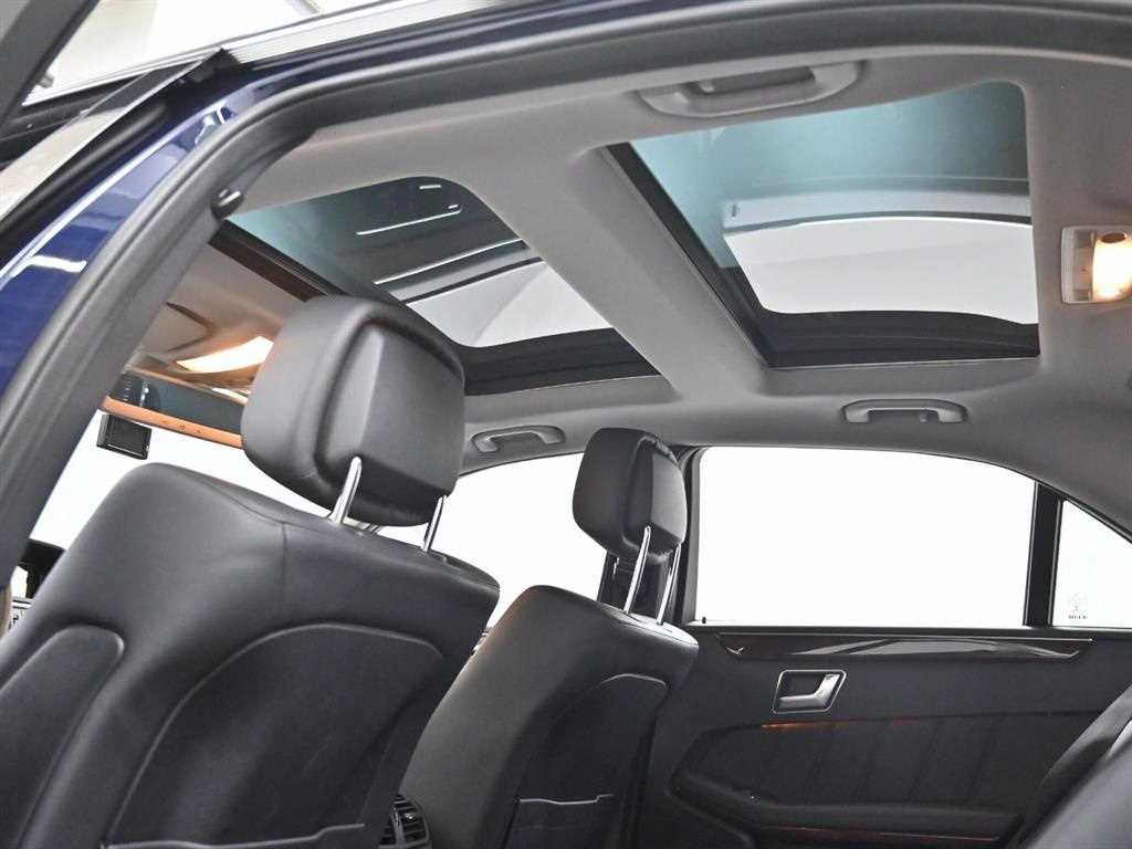 Mercedes Benz E class 2012 Azul - Importación desde Corea - HF Imports Iquique - Foto 19