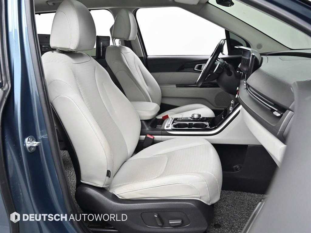 KIA Carnival - Vista 10
