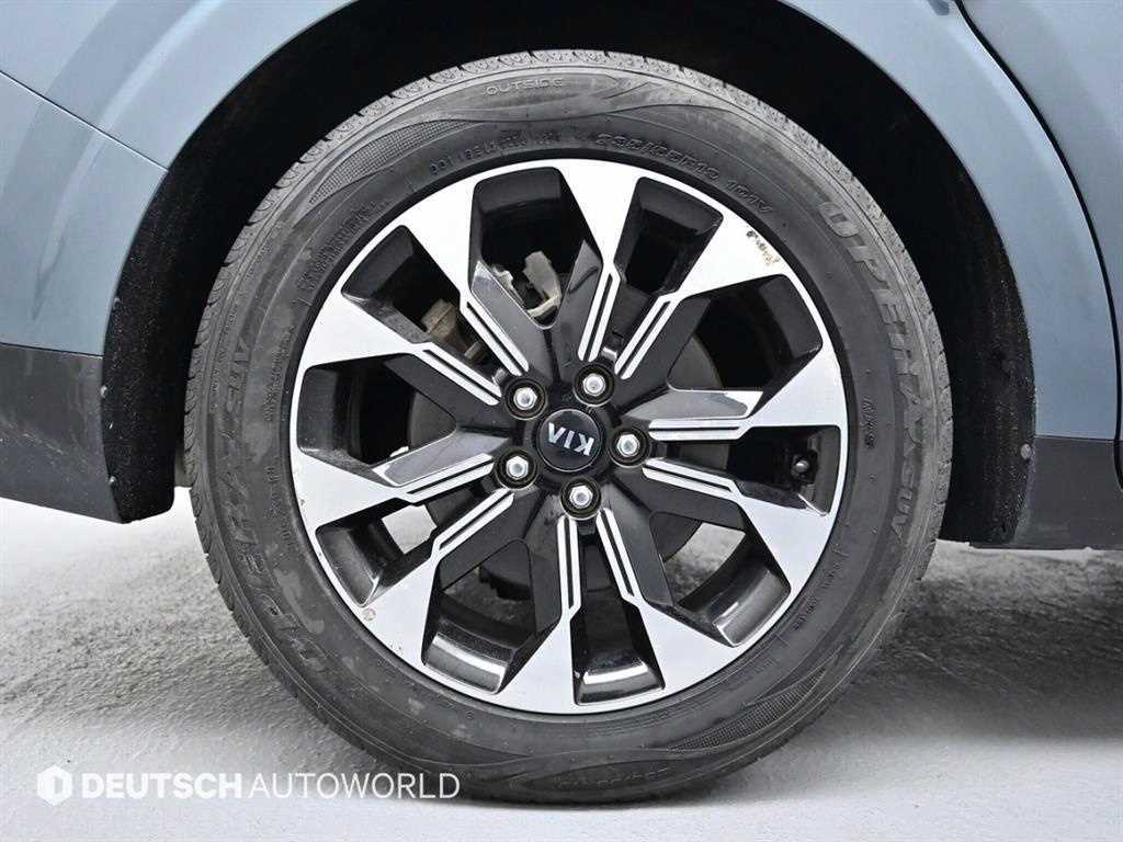 KIA Carnival - Vista 5