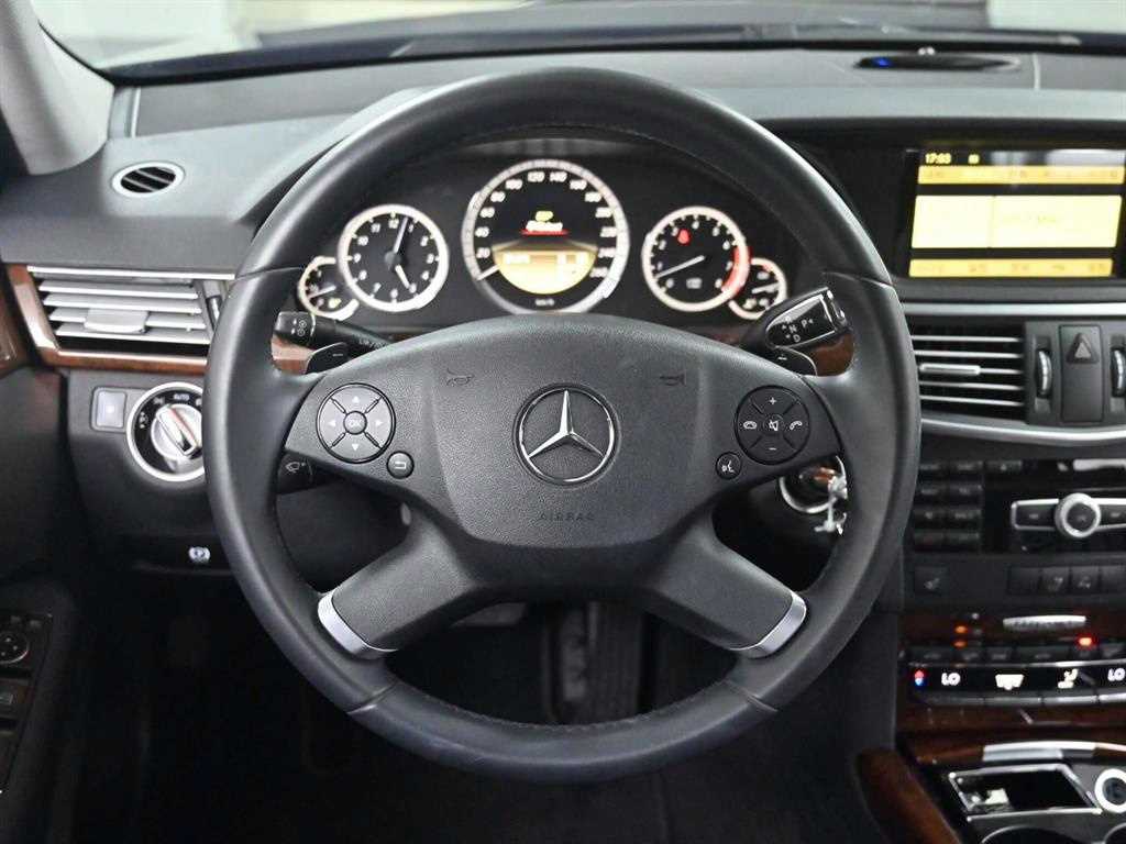 Mercedes Benz E class 2012 Azul - Importación desde Corea - HF Imports Iquique - Foto 13