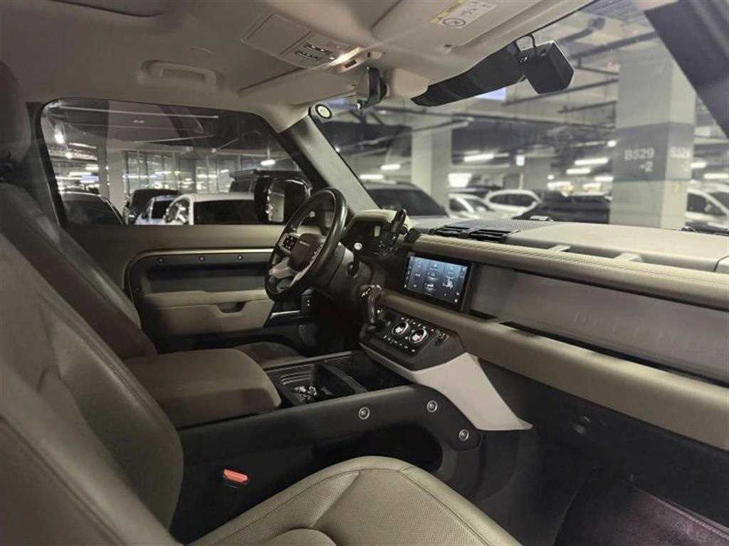 Land Rover Defender - Vista 10