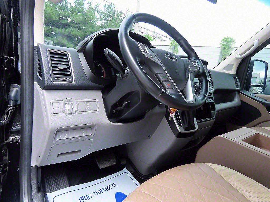 HYUNDAI Solati - Vista 8