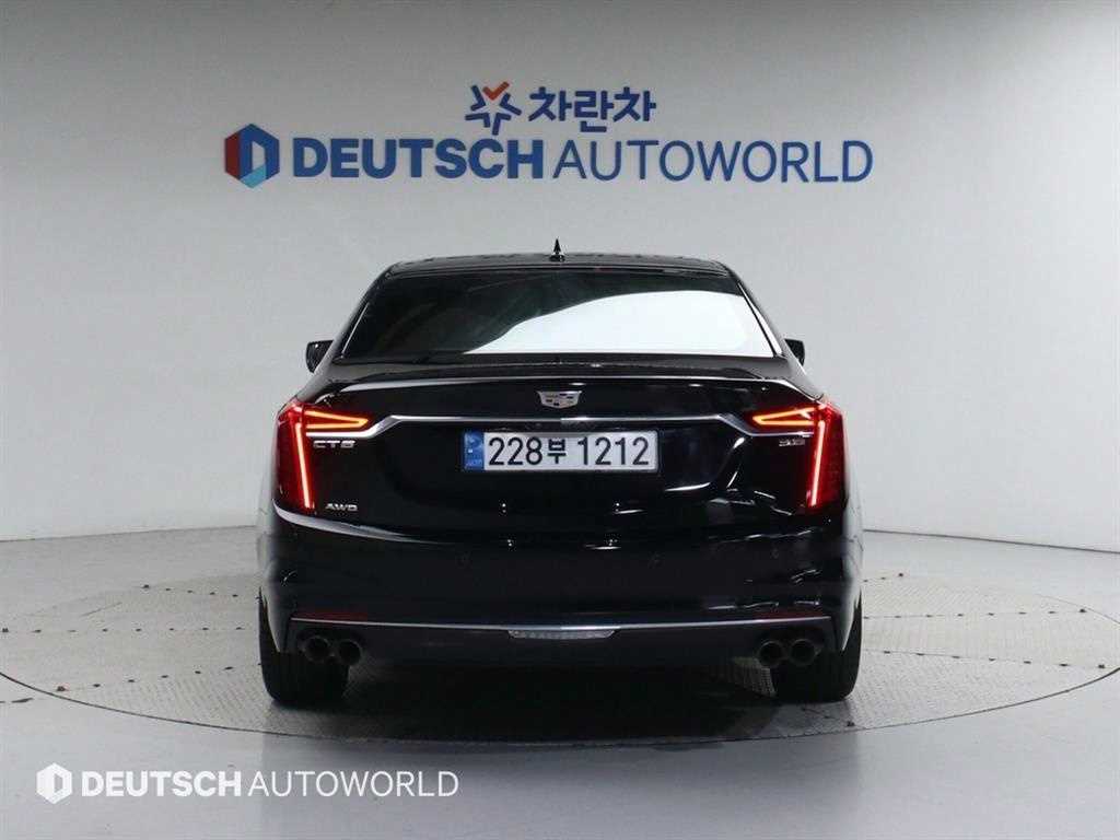 Cadillac CT6 - Vista 4
