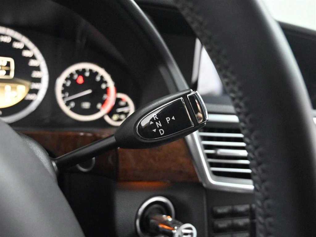 Mercedes Benz E class - Vista 9