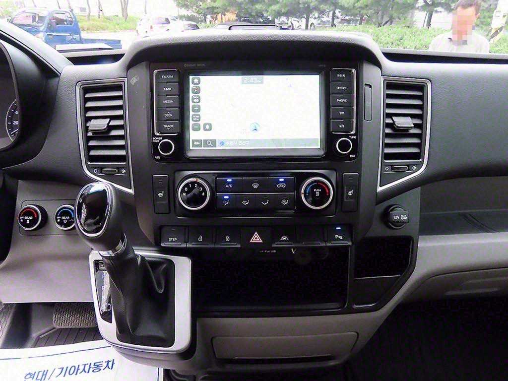 HYUNDAI Solati 2020 Negro - Importación desde Corea - HF Imports Iquique - Foto 13