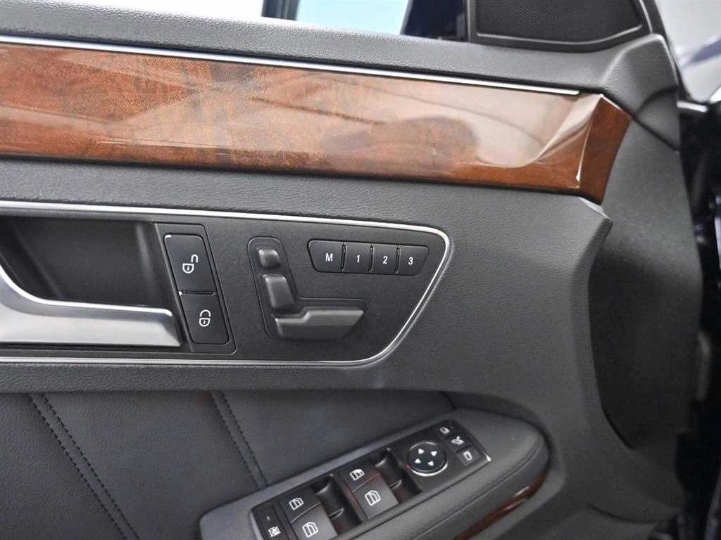 Mercedes Benz E class 2012 Azul - Importación desde Corea - HF Imports Iquique - Foto 16