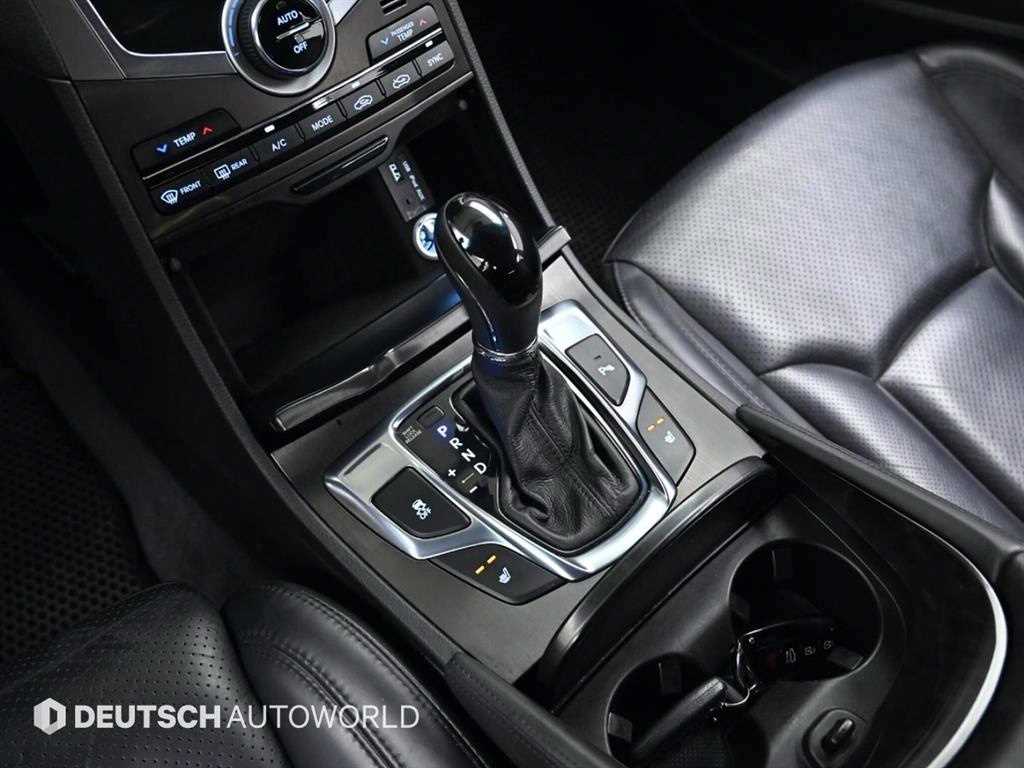 HYUNDAI Grandeur - Vista 9