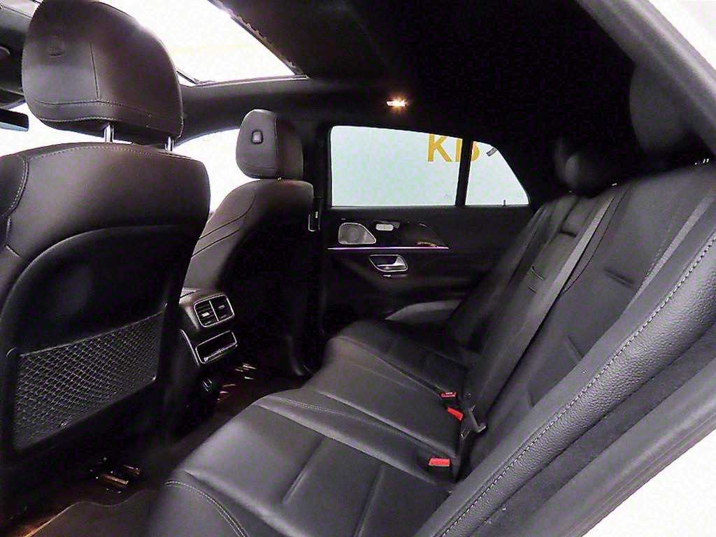 Mercedes Benz GLE Class - Vista 6