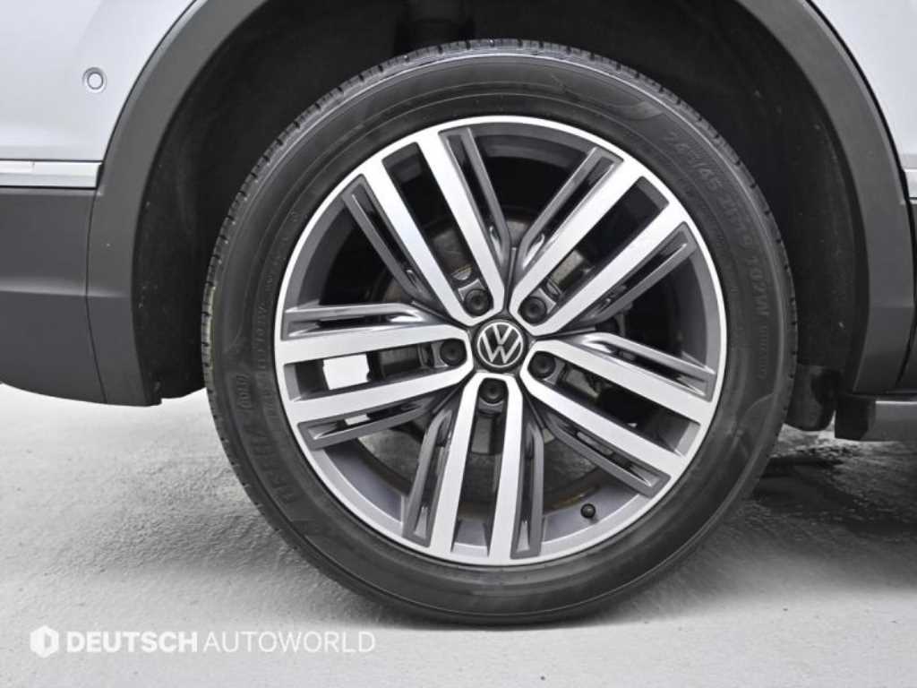 Volkswagen Tiguan - Vista 5