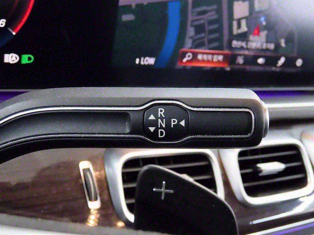 Mercedes Benz GLE Class - Vista 10