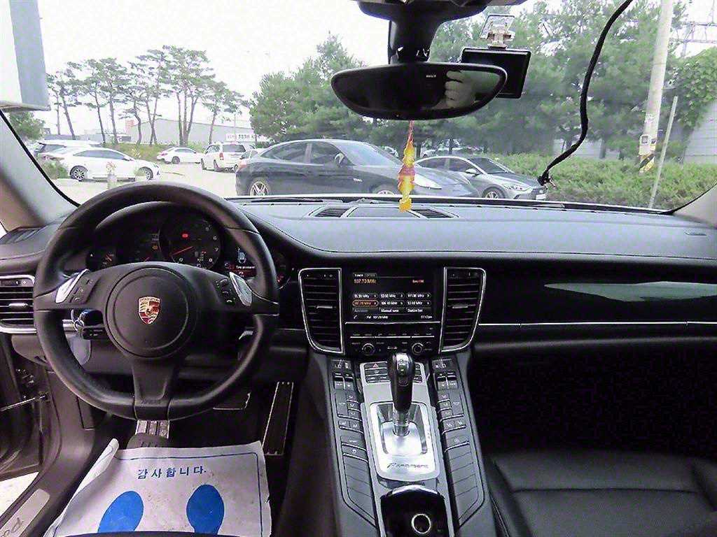 Porsche Panamera - Vista 7