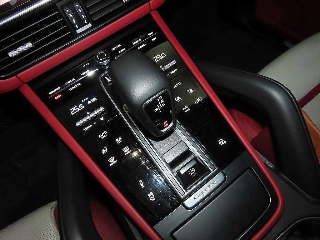 Porsche Cayenne - Vista 12