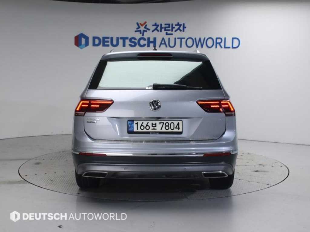 Volkswagen Tiguan - Vista 4