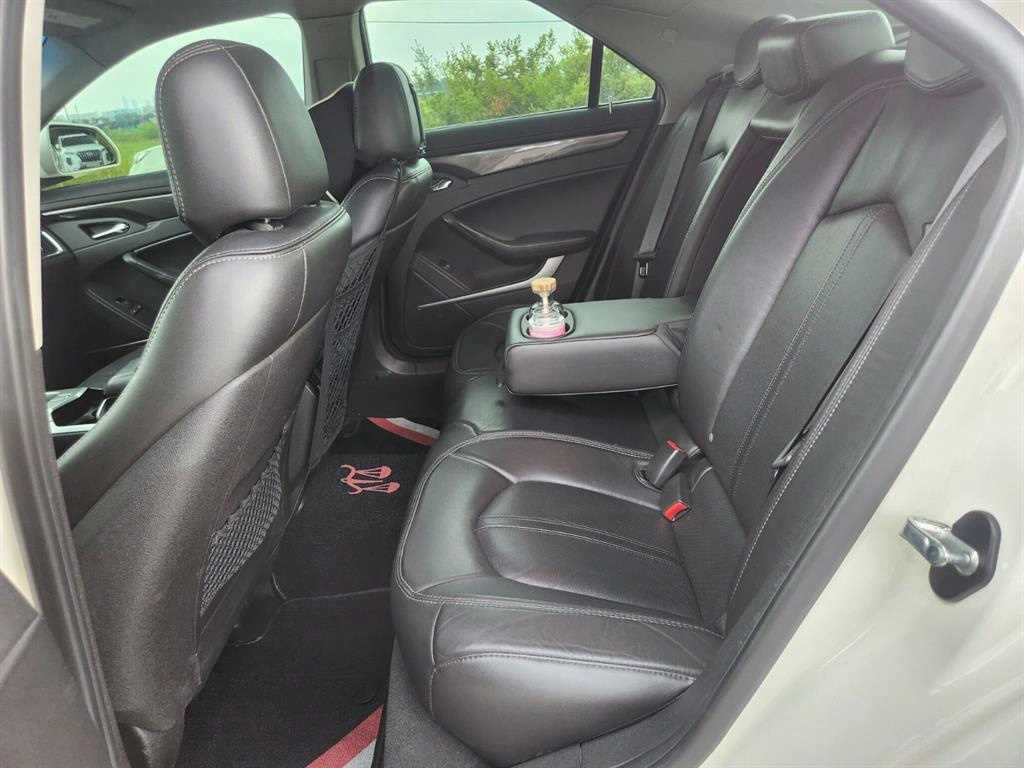 Cadillac CTS - Vista 9