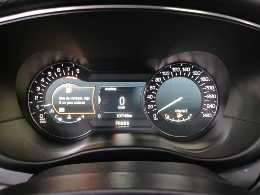 Lincoln MKC - Vista 7