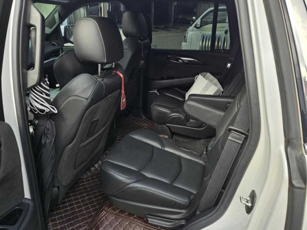 Cadillac Escalade - Vista 12