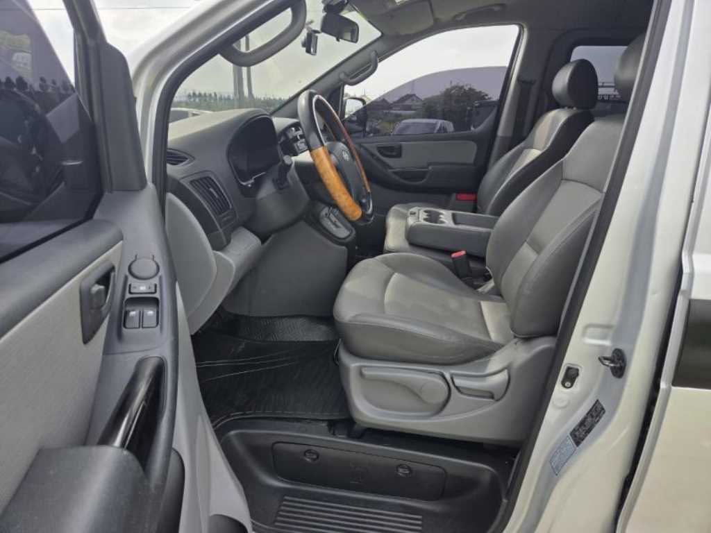 HYUNDAI Starex 2009 - Importación desde Corea - HF Imports Iquique - Foto 16