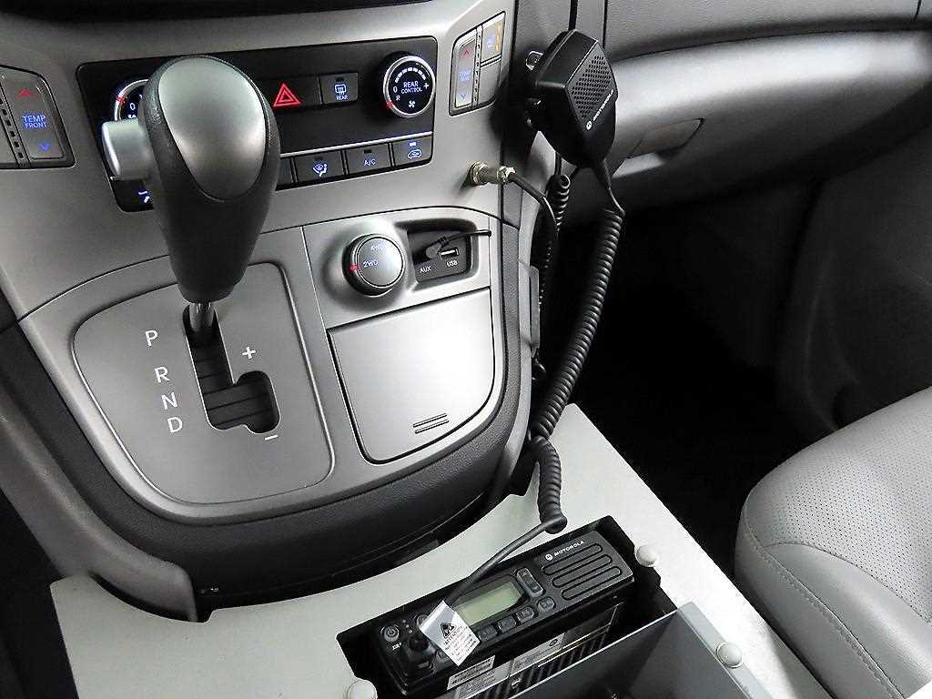 HYUNDAI Starex - Vista 9