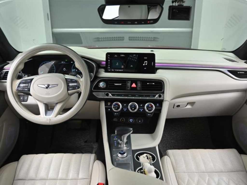 Genesis G70 - Vista 7